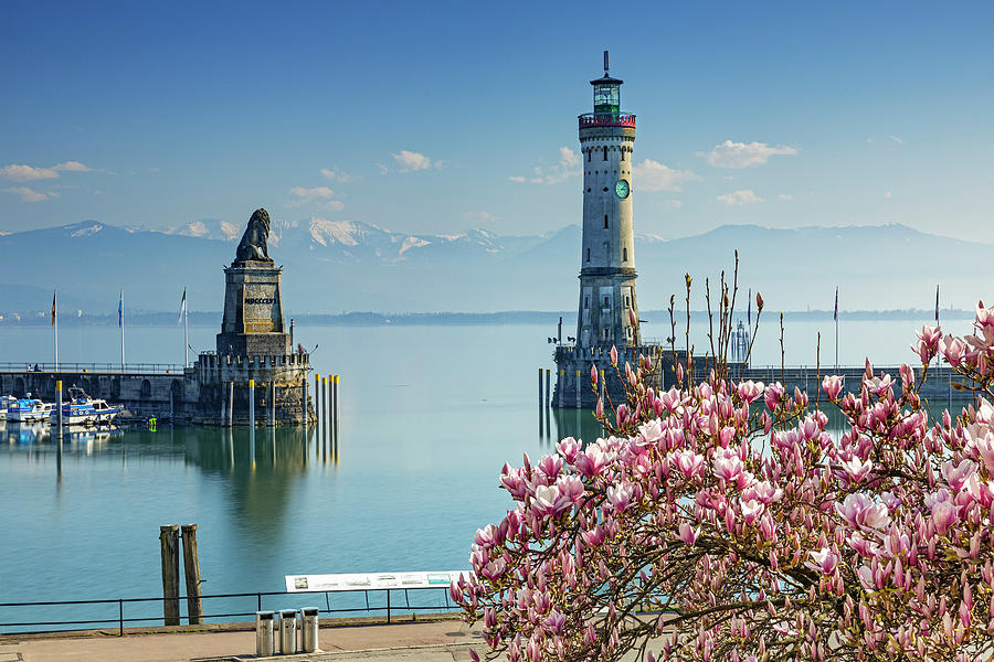 Germany, Bavaria, Swabia, Lindau, Harbor With The Bavarian Lion And The ...