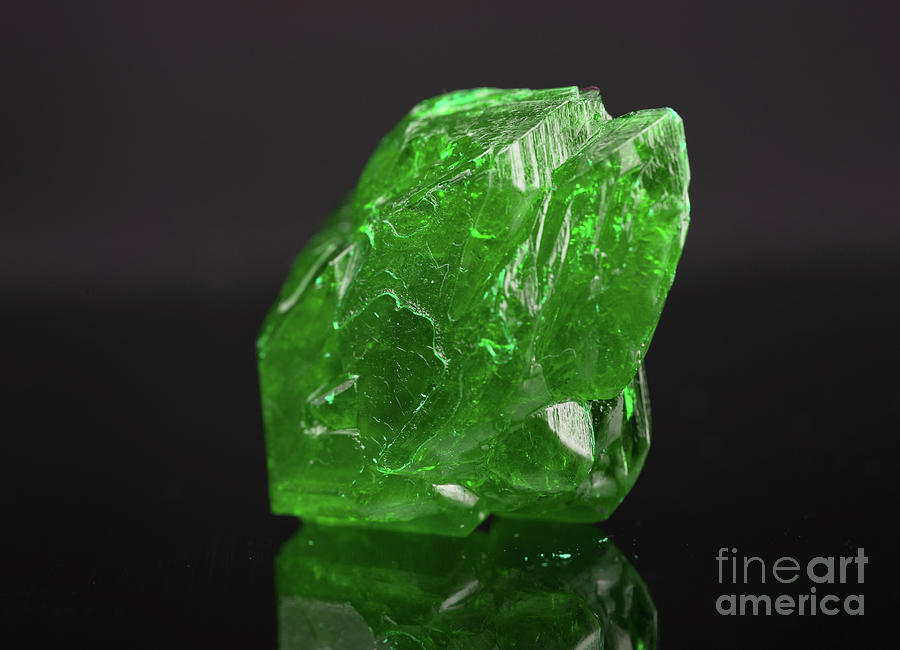 Green minerals hi-res stock photography and images - Alamy