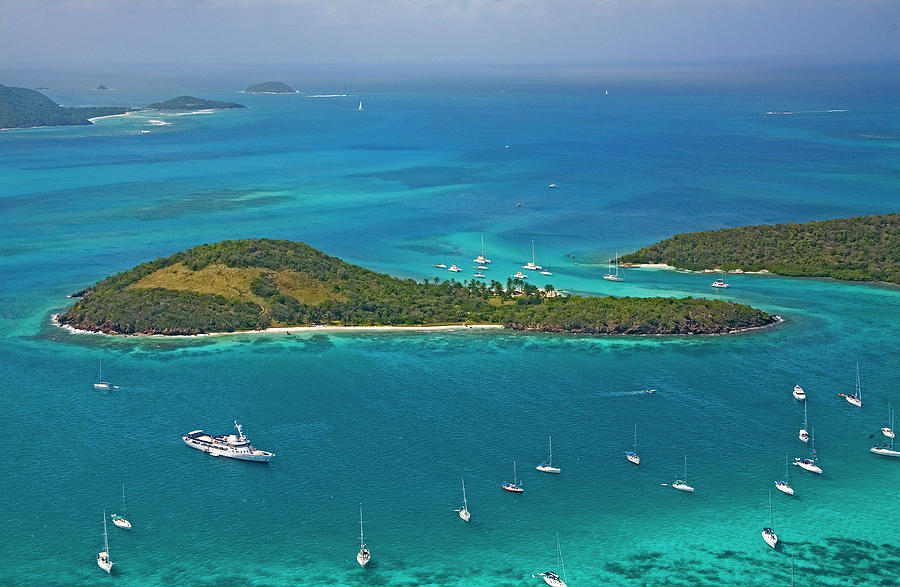 Grenadines Tobago Cays Photograph by Peter Phipp