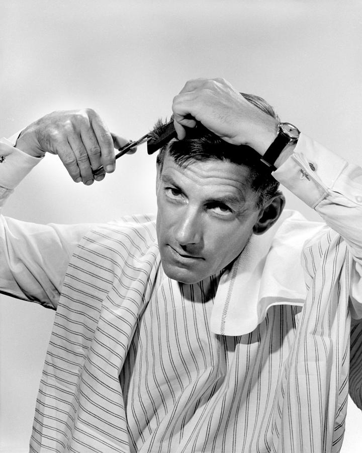 Hoagy Carmichael Cutting His Hair With Scissors Photograph by Globe ...