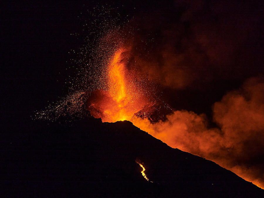La Palma Volcano Eruption #2 Photograph by Jose A. Parra