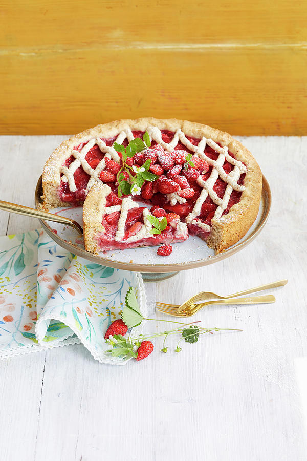 Linzer Strawberry Cake #2 Photograph by Stockfood Studios /  Katrin Winner
