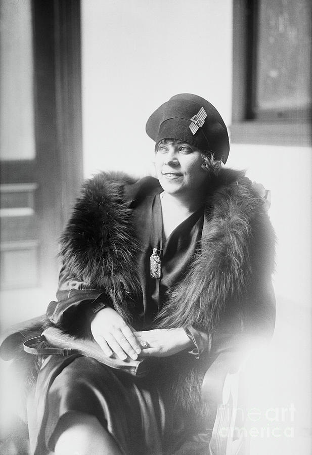 Mae West #2 Photograph by Bettmann