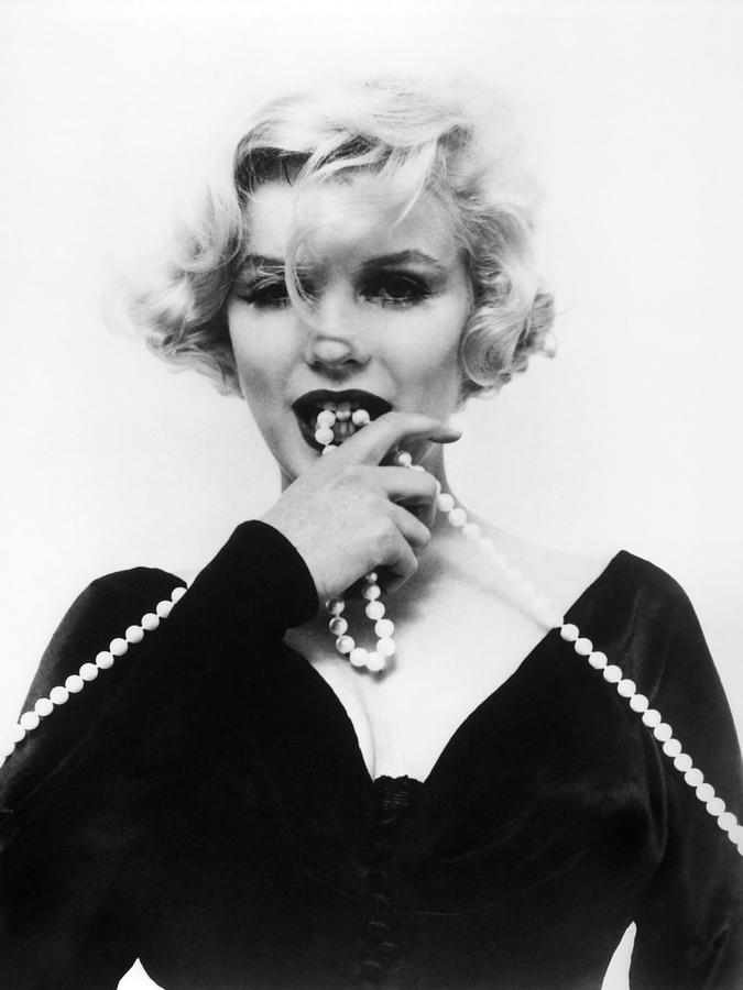 Marilyn Monroe with Diamond Jewelry News Photo - Getty Images