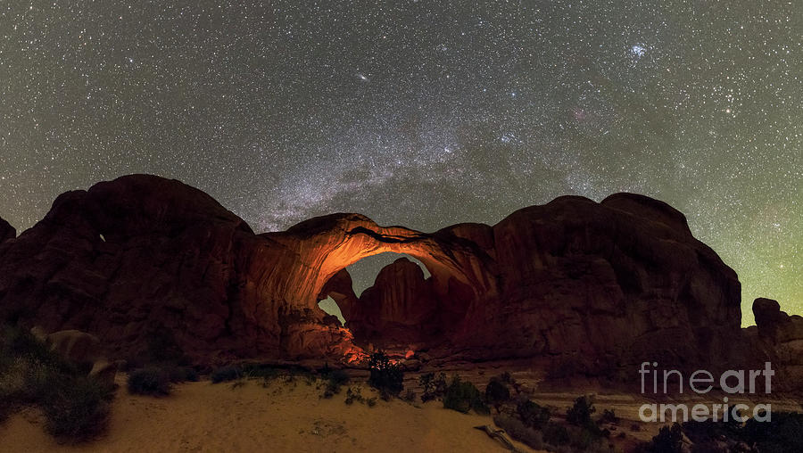 Arches National Park Photograph - Milky Way Over Arches National Park by Babak Tafreshi/science Photo Library Arches National Park Photograph - Milky Way Over Arches National Park by Babak Tafreshi/science Photo Library