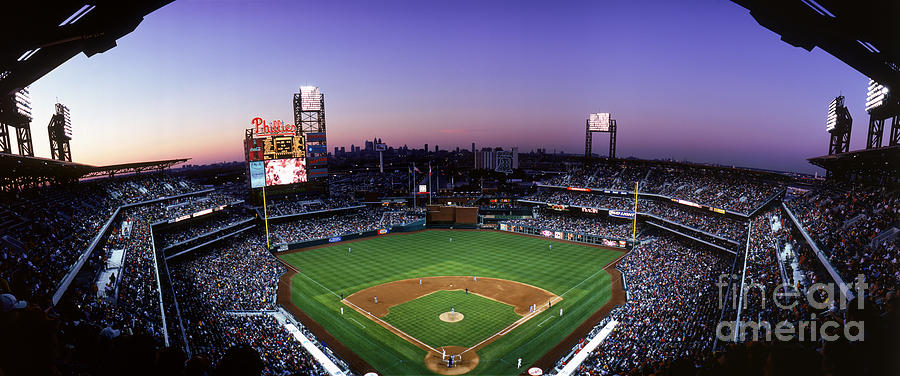 Montreal Expos V Philadelphia Phillies #2 Photograph by Jerry Driendl