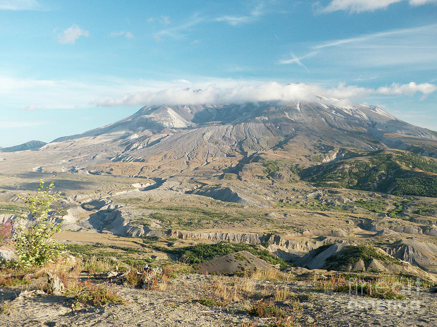 Mount St Helens #2 Photograph by Rod Jones