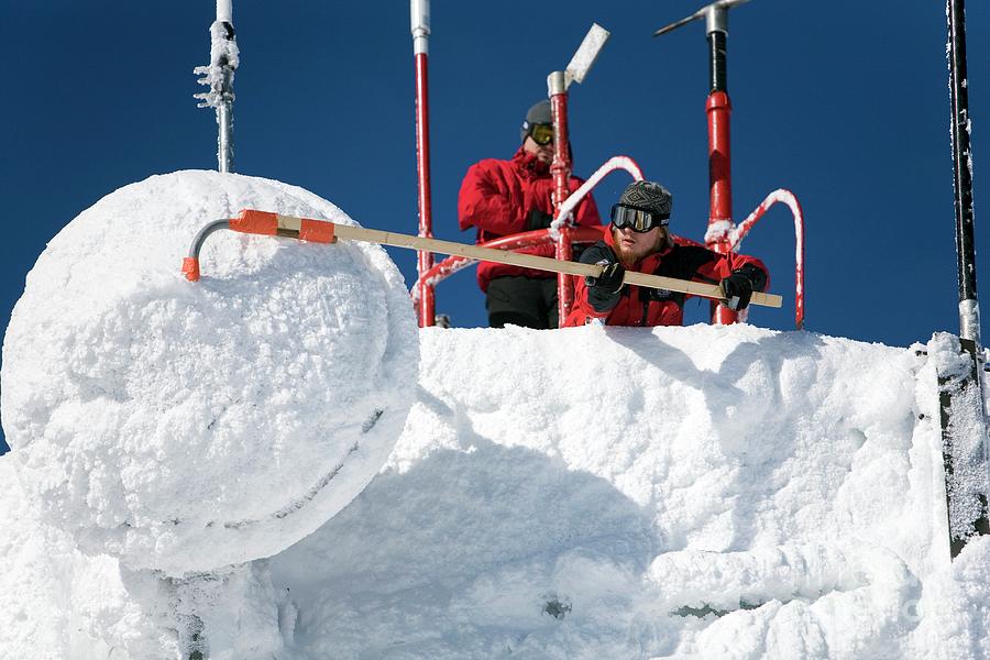 Mount Washington Weather Station Photograph by Mike Theiss/science