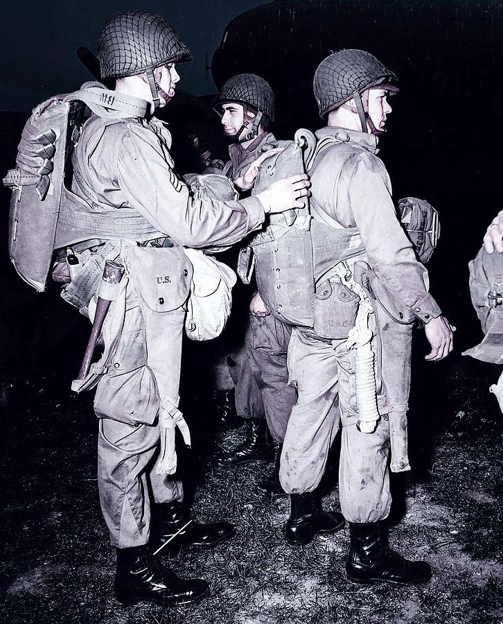 WW II - Usa Photo Art -- . 101st Airborne Paratroopers