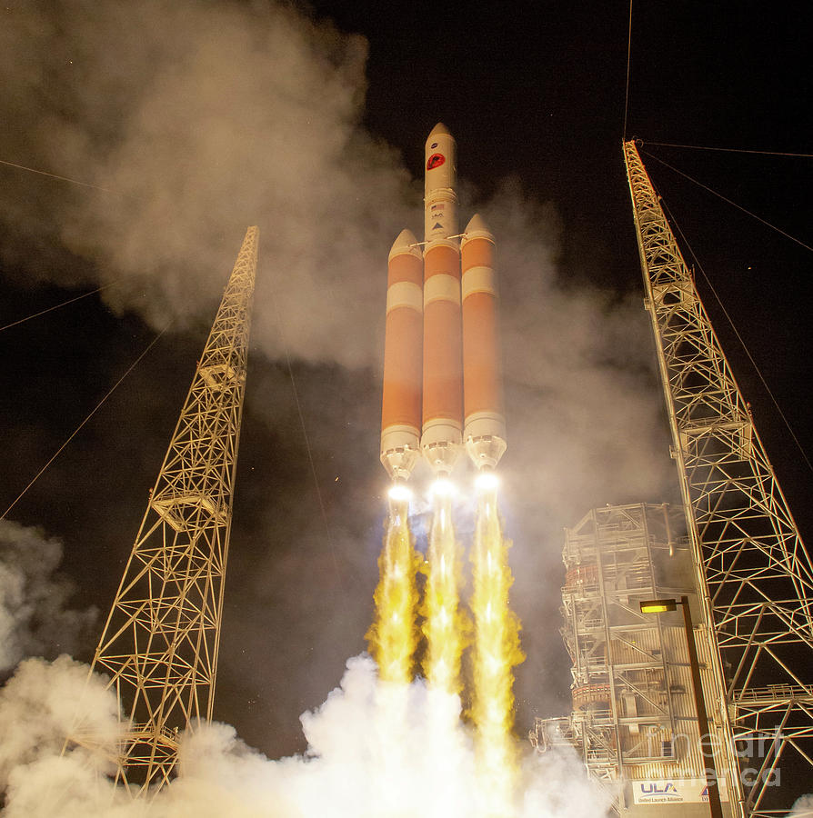Parker Solar Probe Launch #2 Photograph by Nasa/bill Ingalls/science Photo Library