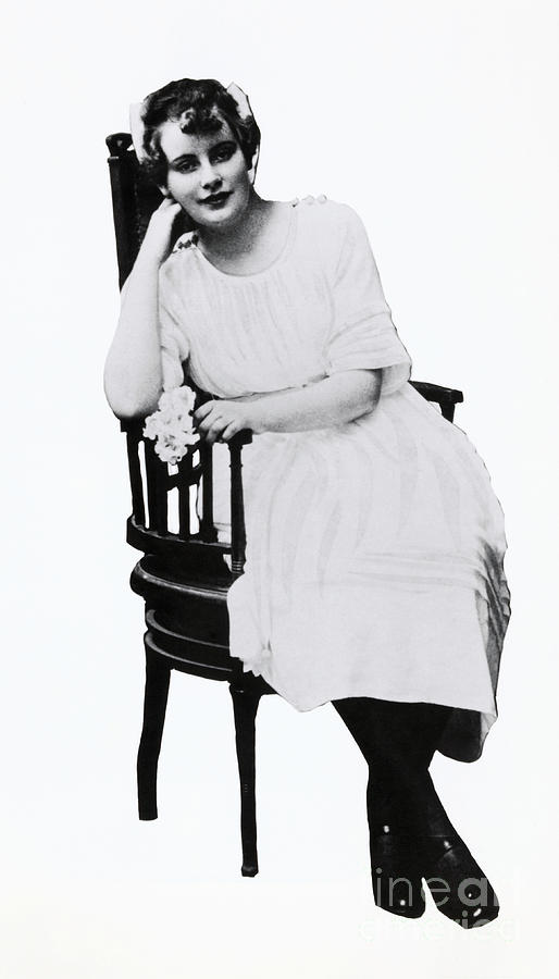 Portrait Of Greta Garbo #2 Photograph by Bettmann