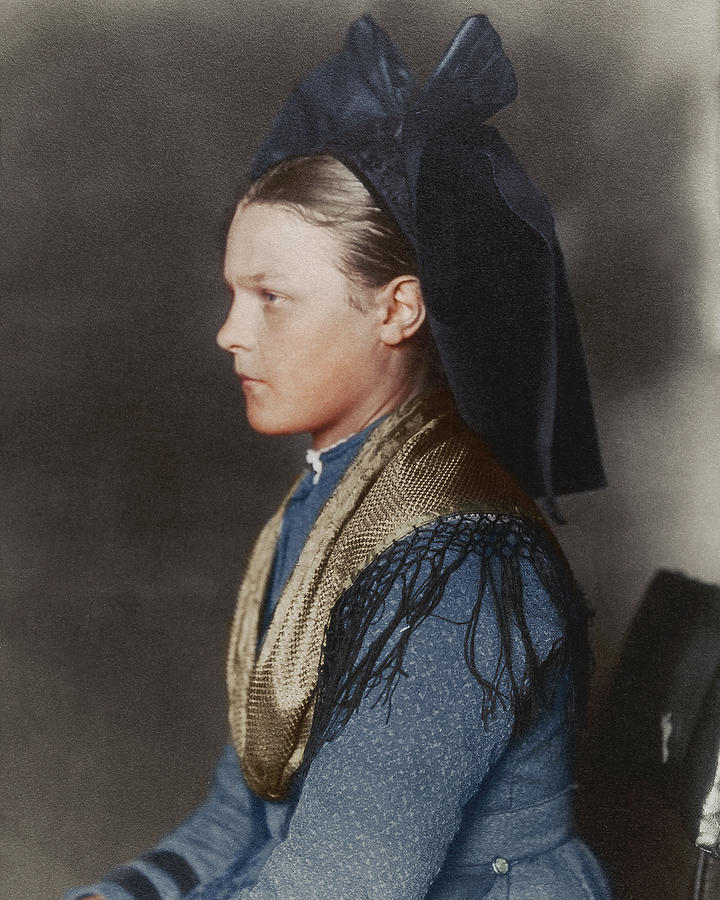 Portraits Of Ellis Island Immigrants In Color Painting By Artistic ...