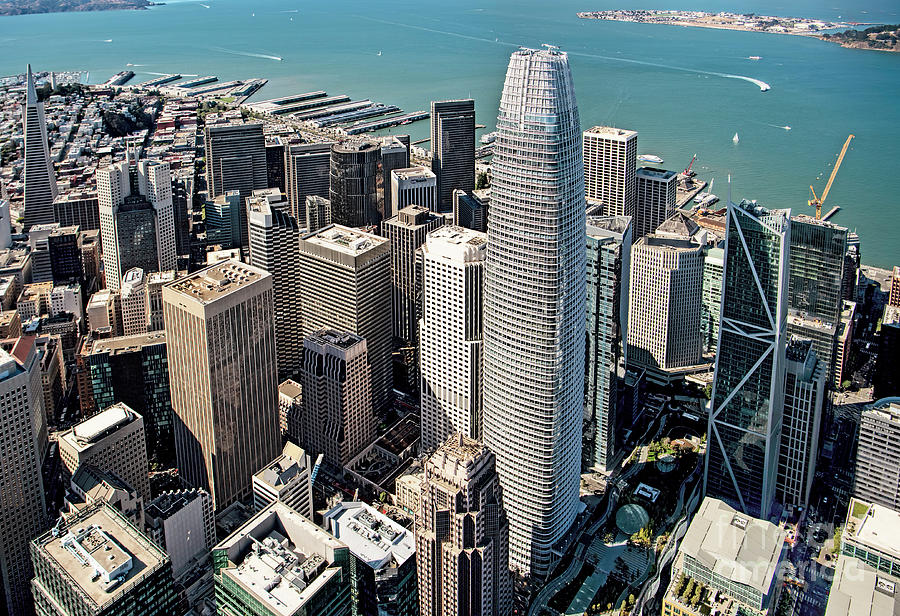 Salesforce Tower in San Francisco #2 Photograph by David Oppenheimer