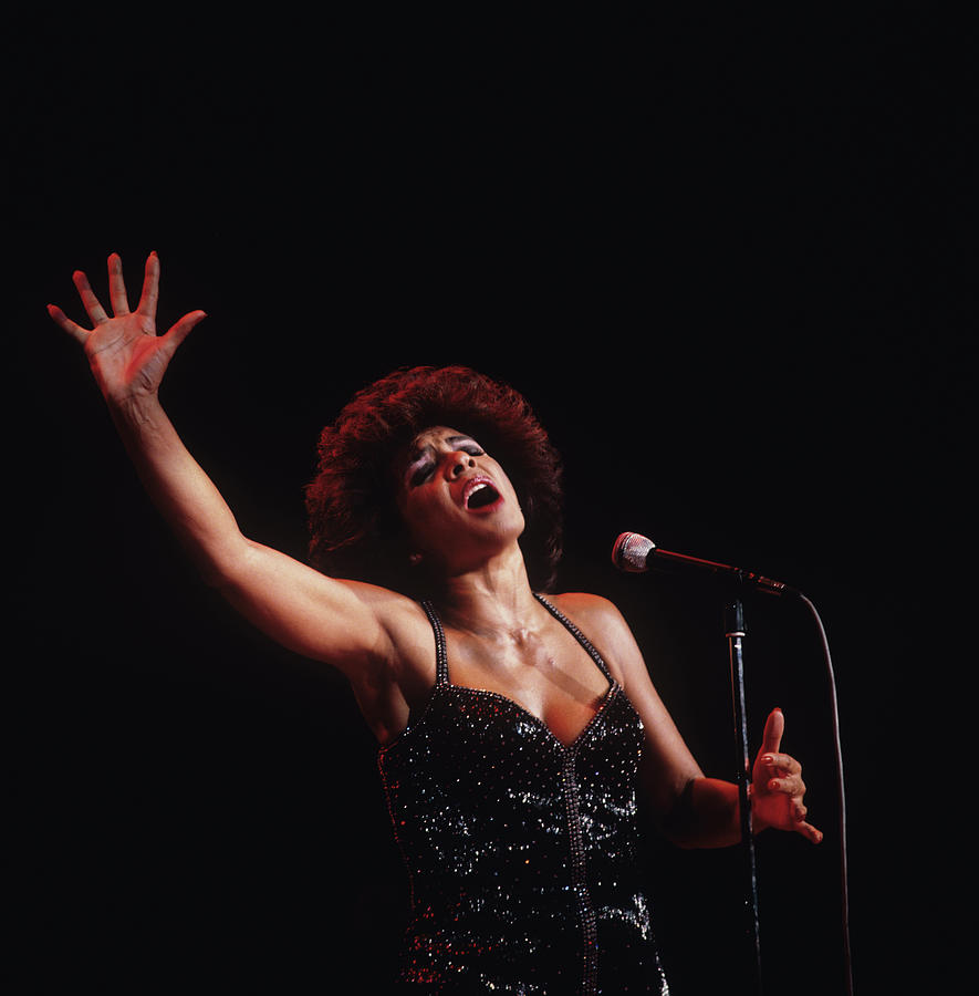 Shirley Bassey Performs On Stage #2 Photograph by David Redfern