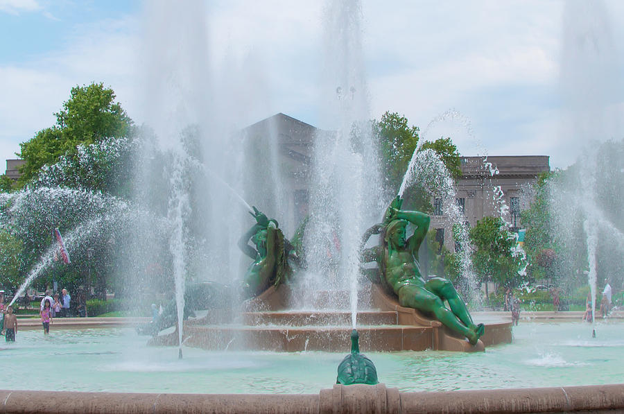 Swann Fountain - Center City Philadelphia #2 Photograph by Bill Cannon