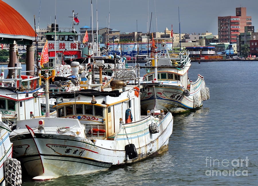 Traditional Chinese Fishing Boats by Yali Shi Traditional Chinese Fishing Boats by Yali Shi