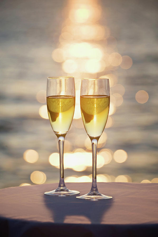 https://images.fineartamerica.com/images/artworkimages/mediumlarge/2/2-two-glasses-of-champagne-at-sunset-bill-holden.jpg