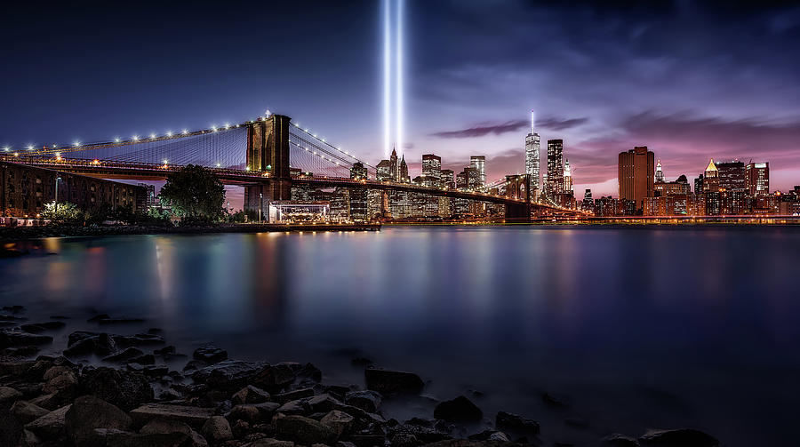 Brooklyn Bridge Photograph - Unforgettable 9-11 #2 by Javier De La