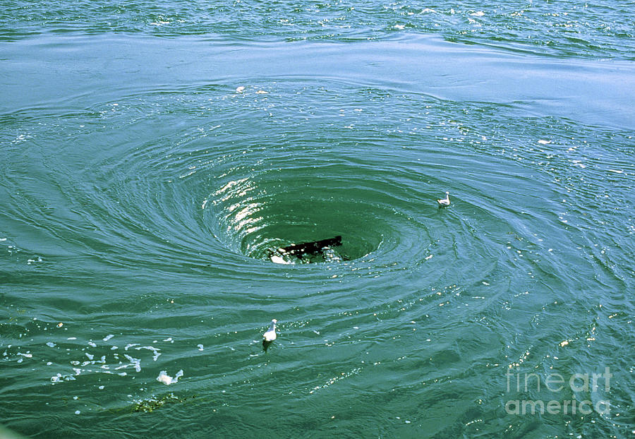 Whirlpool Photograph - Whirlpool #2 by Francoise Sauze/science Photo Library