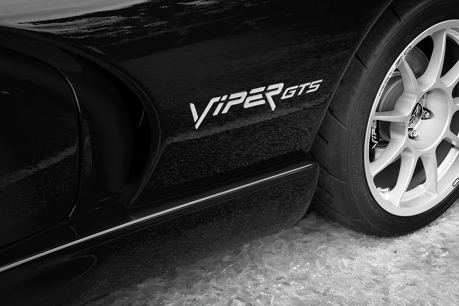 2002 Dodge Viper GTS 112 Photograph by Rich Franco