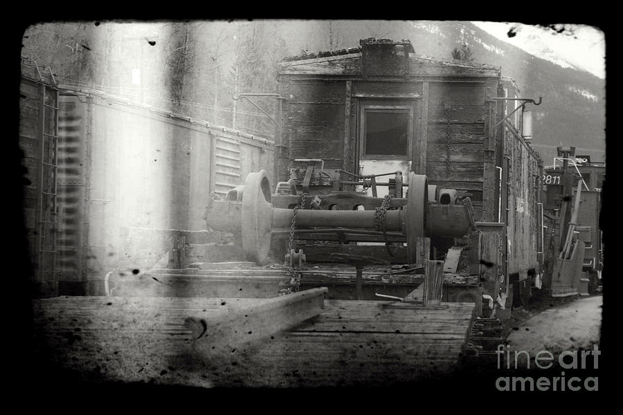 20x30 Poster Retired Train Beautiful Black And White Wall Art Photograph By Images From History Store