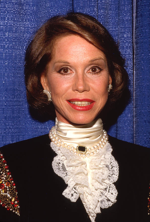 Mary Tyler Moore By Mediapunch