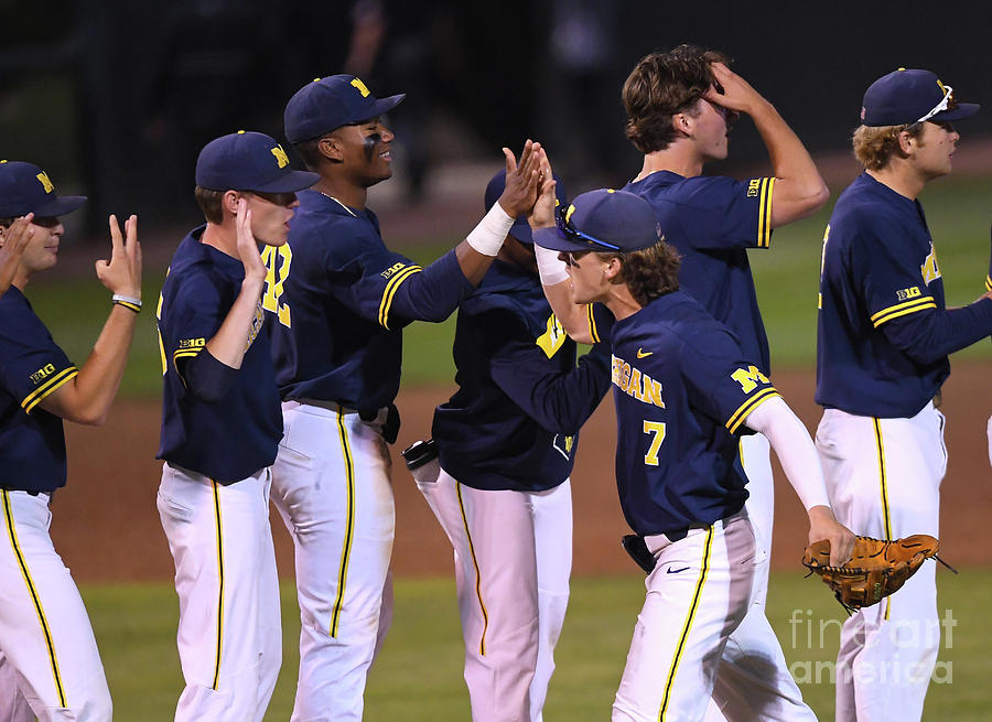 Michigan V Ucla - Game One Photograph by Jayne Kamin-oncea Michigan V Ucla - Game One Photograph by Jayne Kamin-oncea