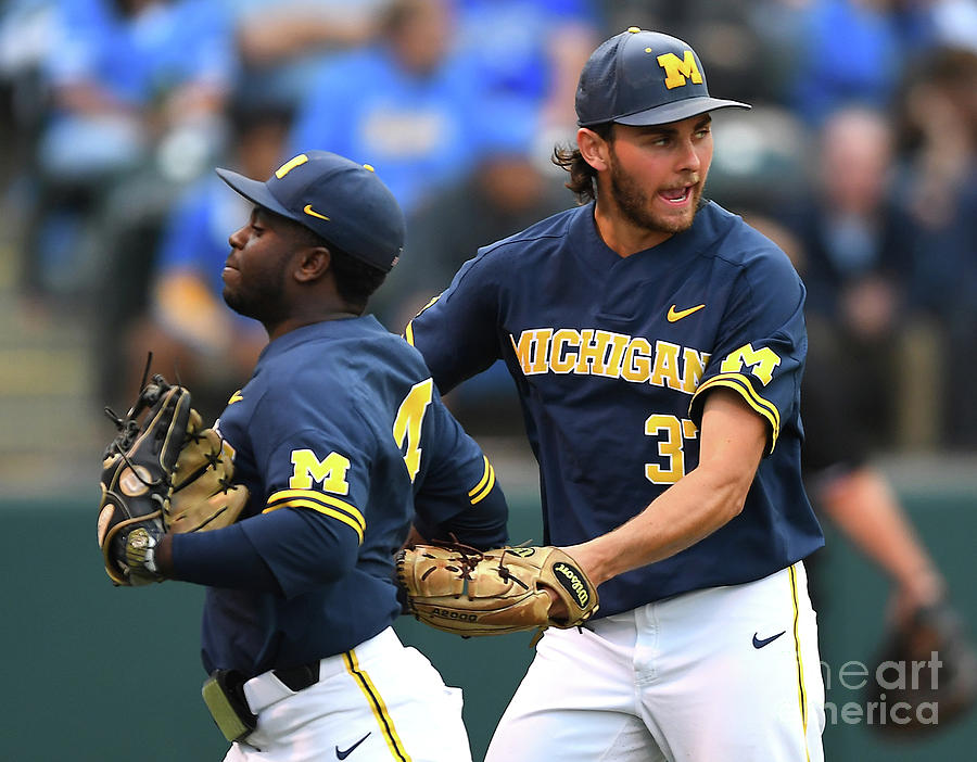 Michigan V Ucla - Game One Photograph by Jayne Kamin-oncea Michigan V Ucla - Game One Photograph by Jayne Kamin-oncea