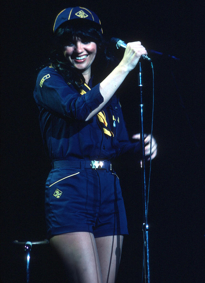 Photo Of Linda Ronstadt #26 Photograph by Michael Ochs Archives - Fine ...