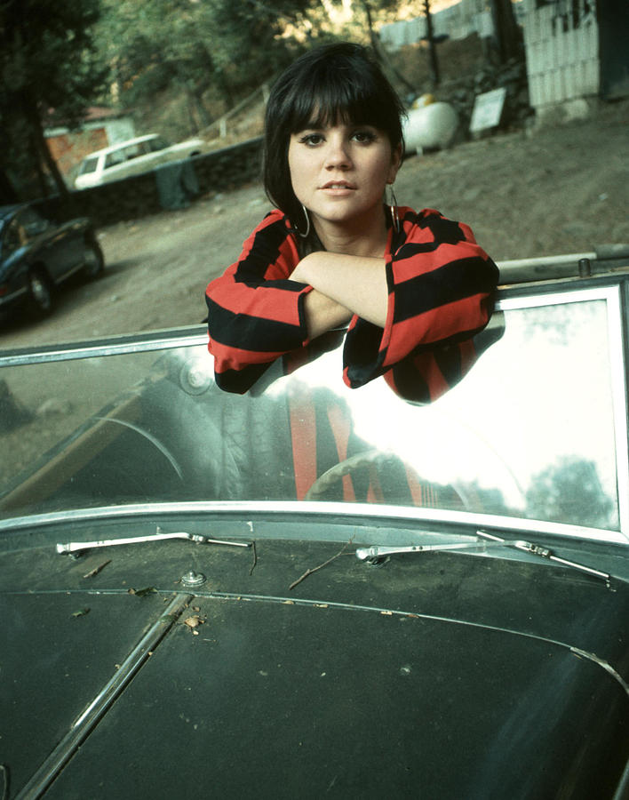 Photo Of Linda Ronstadt #27 Photograph by Michael Ochs Archives