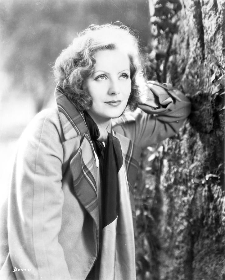 Greta Garbo Photograph by Movie Star News - Fine Art America