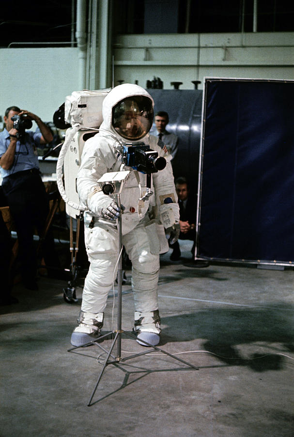 Apollo 11, Neil Armstrong Eva Training #3 Photograph by Science Source