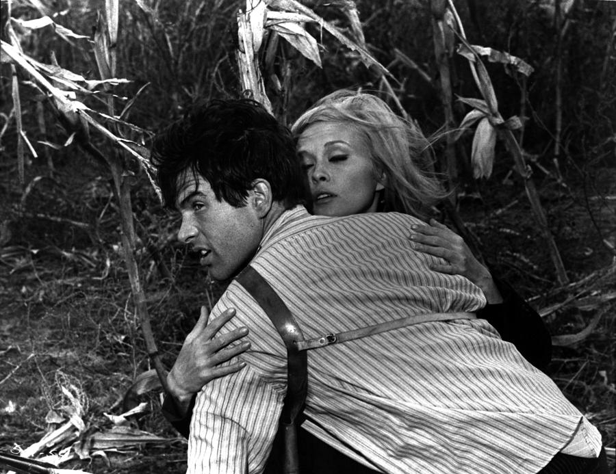 Movie Photograph - Bonnie And Clyde #3 by Movie Star News