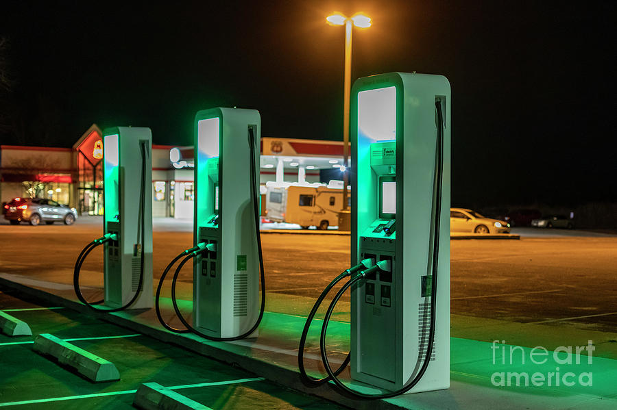 Device Photograph - Electric Vehicle Charging Station #3 by Jim West/science Photo Library