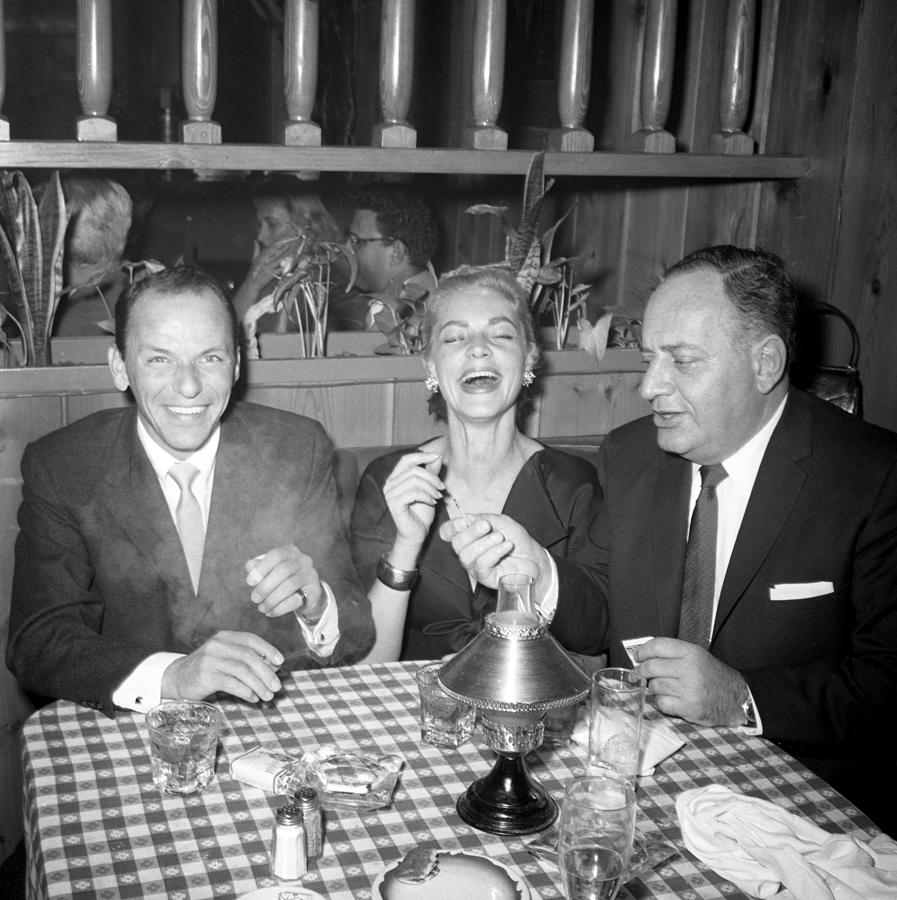 Frank Sinatra And Lauren Bacall Photograph by Frank Worth | Fine Art ...