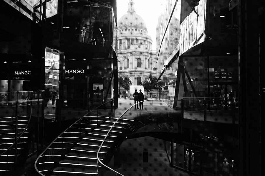 Bnw Photograph - From London With Love #3 by Josefina Melo