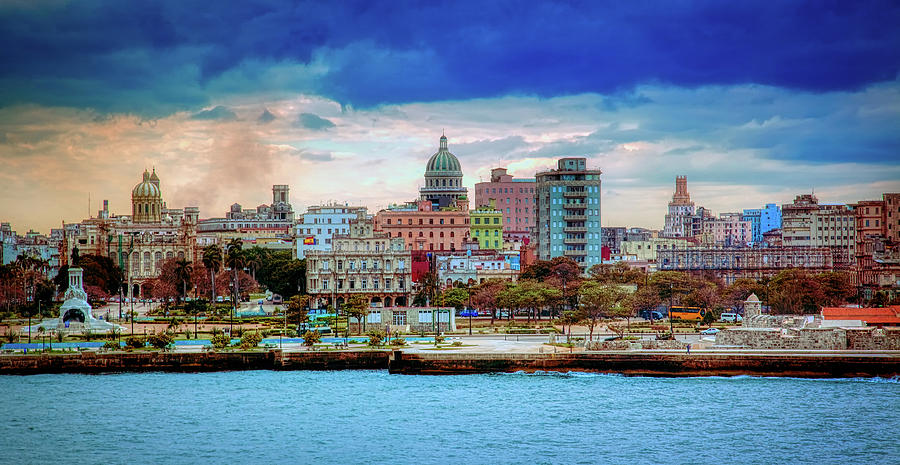 Havana Waterfront Photograph by Mountain Dreams - Fine Art America