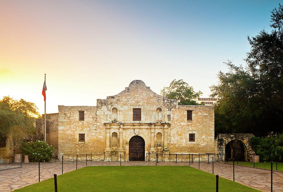 Historic Alamo, San Antonio, Tx #3 Digital Art by Kav Dadfar