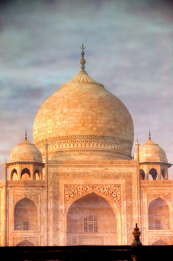 India, Uttar Pradesh, Taj Mahal #3 Digital Art by Walter Bibikow