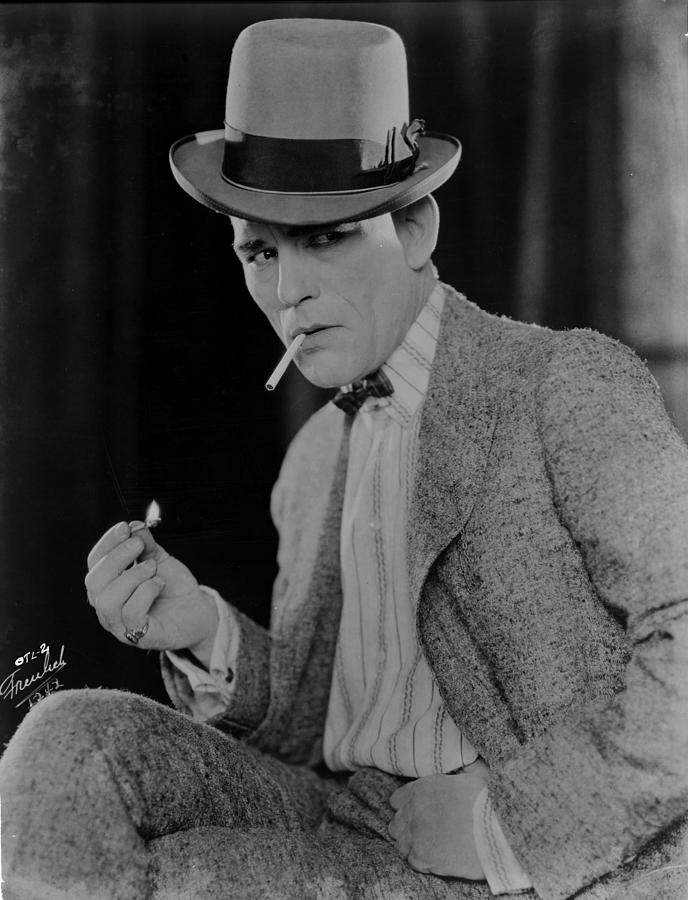 Lon Chaney Sr Photograph by Movie Star News - Fine Art America