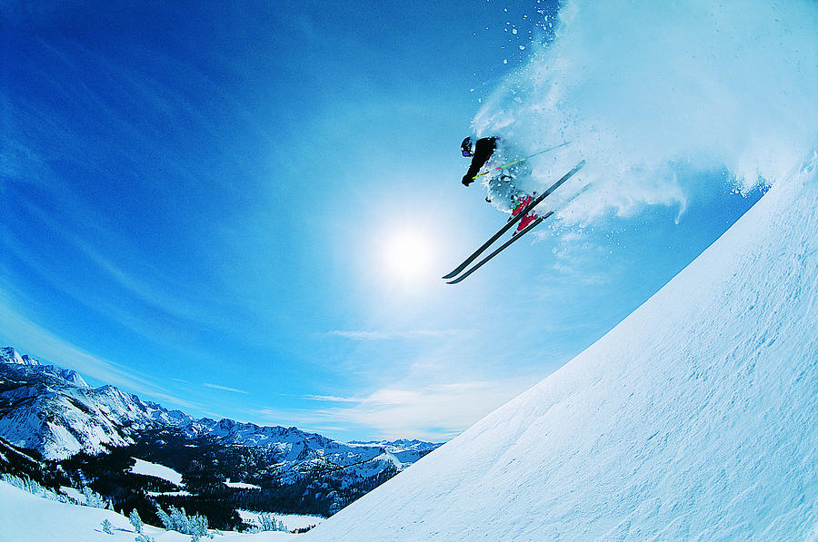 Man Skiing Photograph by Digital Vision.