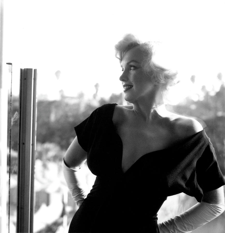 Marilyn Monroe At The Beverly Hills #3 Photograph by Michael Ochs Archives