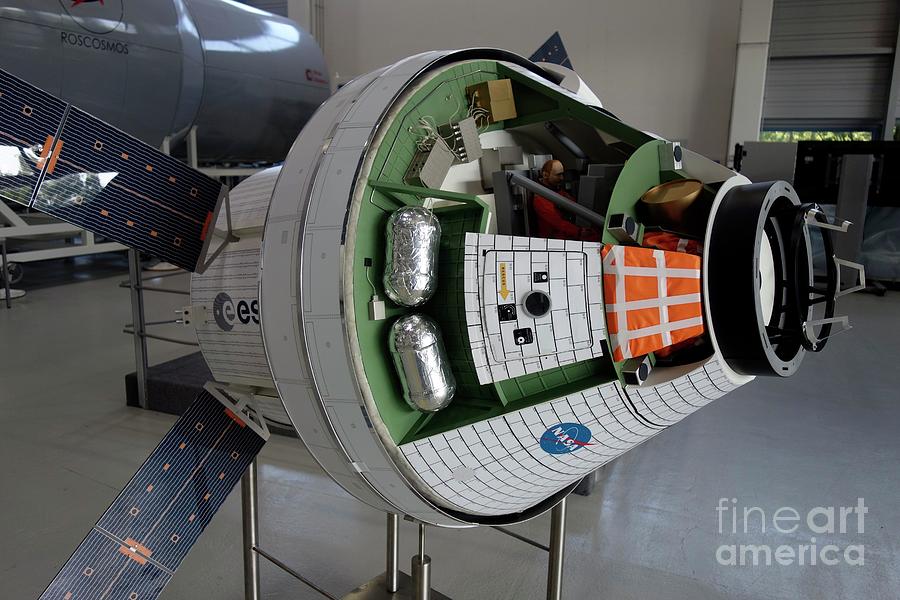 Orion Spacecraft With Esa Service Module #3 Photograph by Detlev Van Ravenswaay/science Photo Library