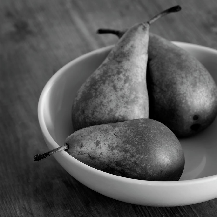 Still Life Photograph - 3 Pears In A Bowl Bw by Tom Quartermaine