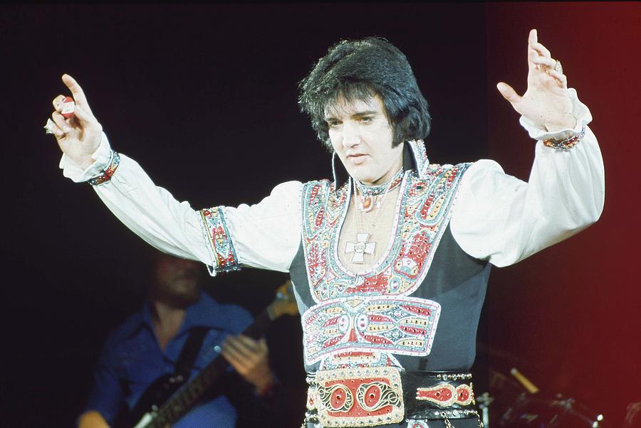 Photo Of Elvis Presley #3 Photograph by Steve Morley