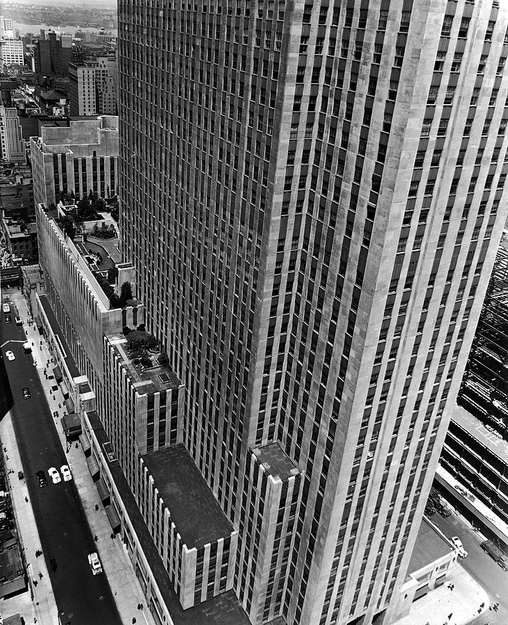 New York City Photograph - Rockefeller Center. by Alfred Eisenstaedt