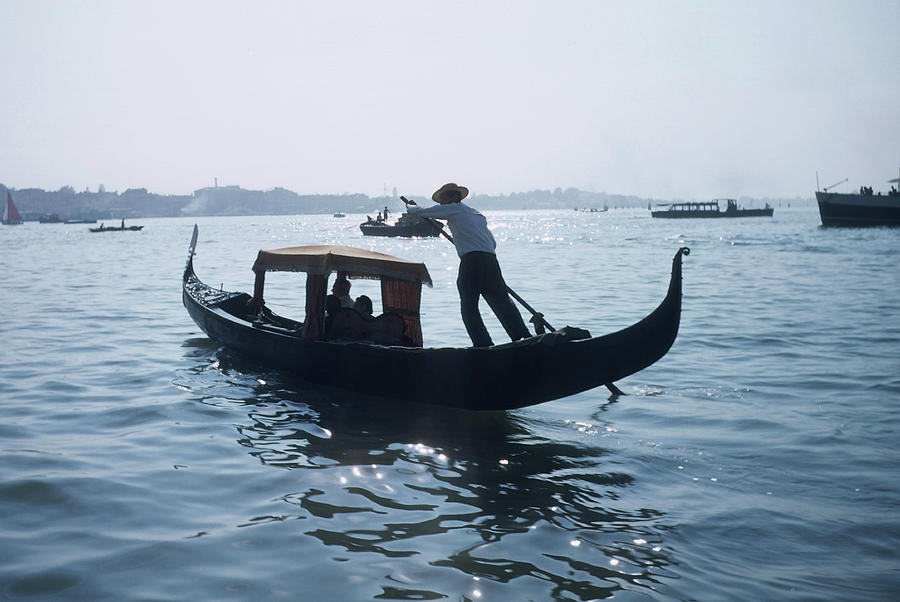 Gondolier Photograph - Venice Italy #3 by Michael Ochs Archives