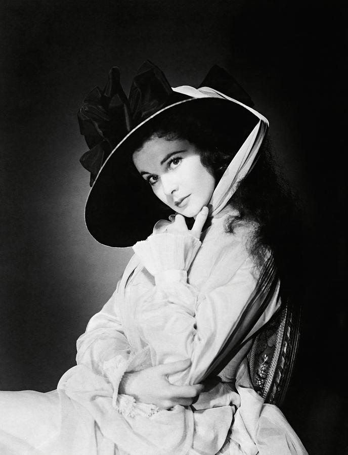 VIVIEN LEIGH in THAT HAMILTON WOMAN -1941-. #3 Photograph by Album