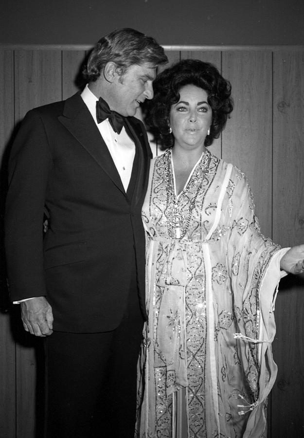 Elizabeth Taylor by Mediapunch