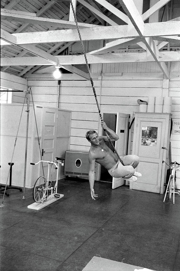 Rope Photograph - Steve McQueen #1 by John Dominis